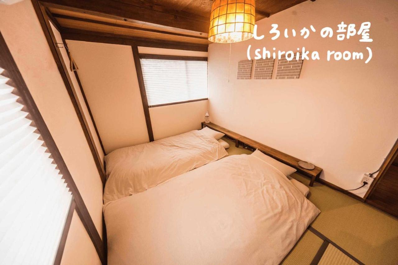 Book & Guesthouse Hitotomaru Toyooka  Bagian luar foto